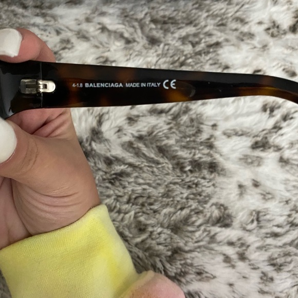 Balenciaga Sunglasses - Picture 3 of 10